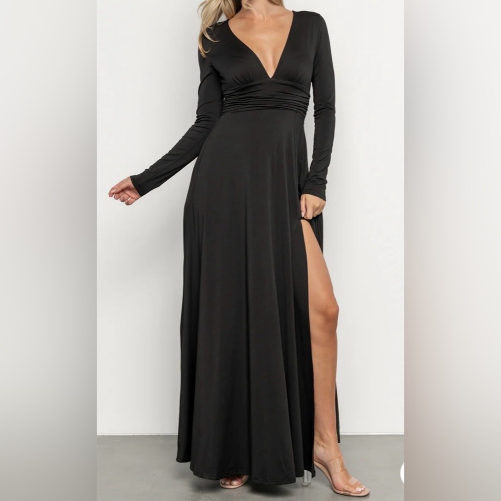BALTIC BΓRN Arianna Black Deep V Neck Long Sleeve Bridesmaid Maxi Dressβ 2X